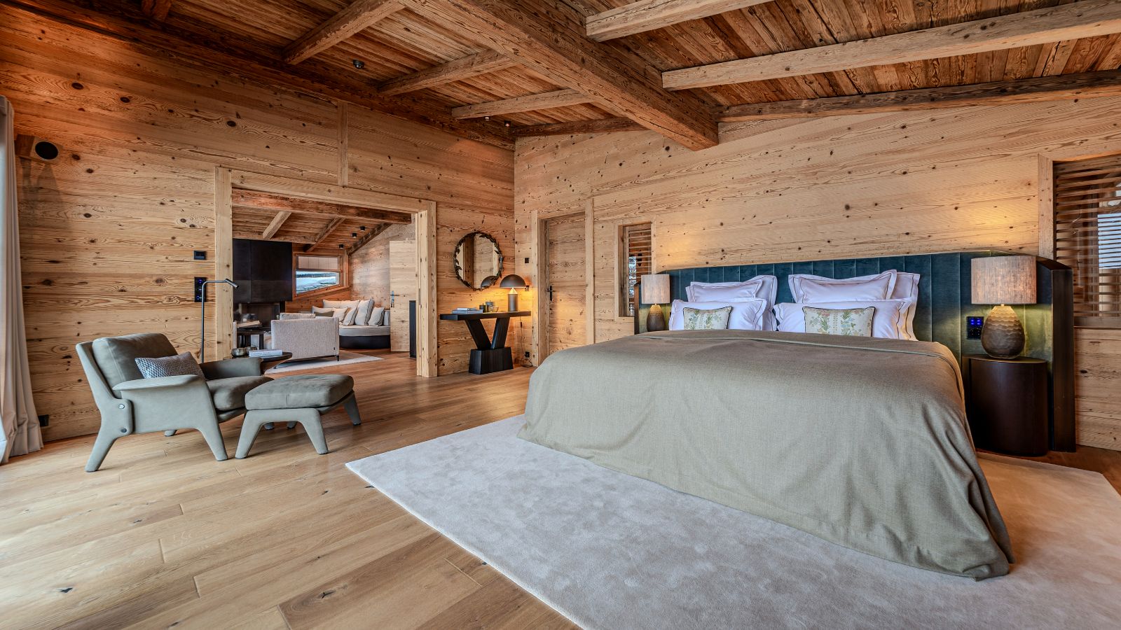 luxury-ski-chalets-kitzbuhel-montana-oxford-ski-master-suite (1).jpg