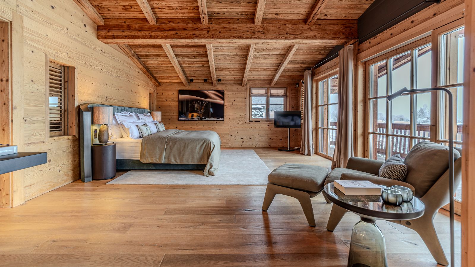luxury-ski-chalets-kitzbuhel-montana-oxford-ski-master-suite (2).jpg