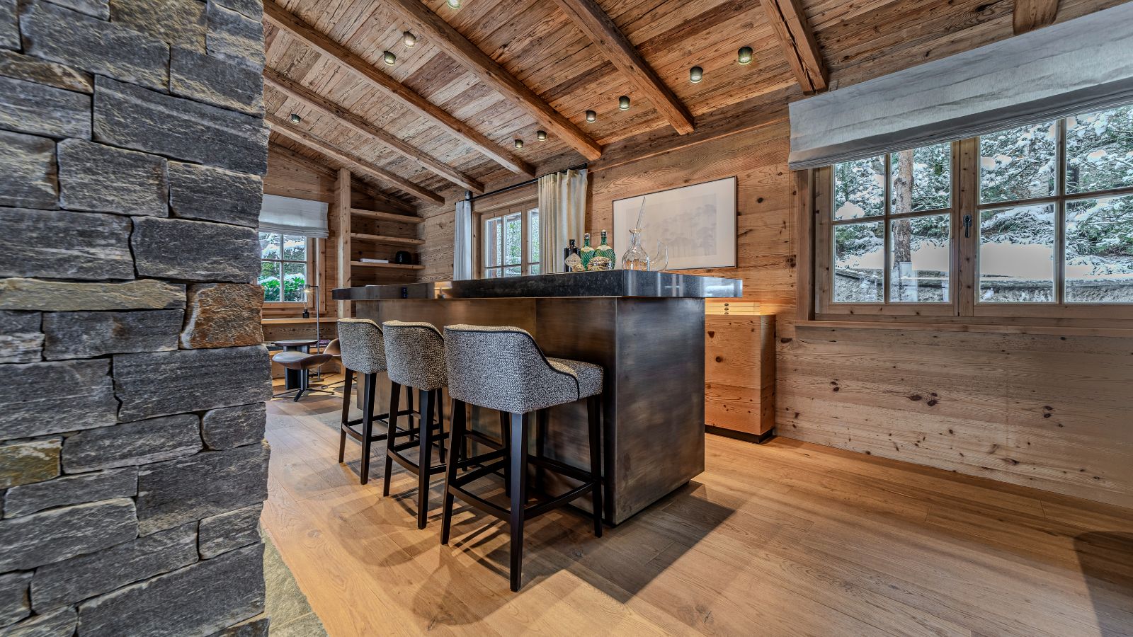 luxury-ski-chalets-kitzbuhel-montana-oxford-ski-living-room (6).jpg