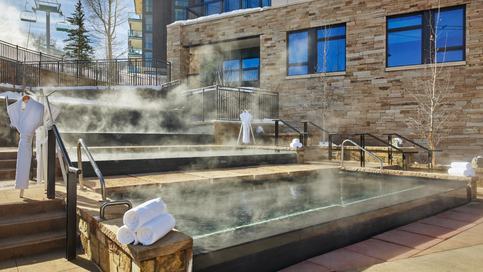 Viceroy Hot Tubs.jpg