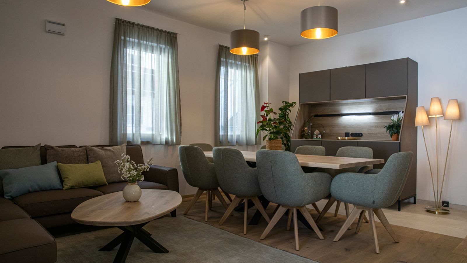 luxury-ski-chalet-st-anton-frieda-oxford-ski (1).jpg