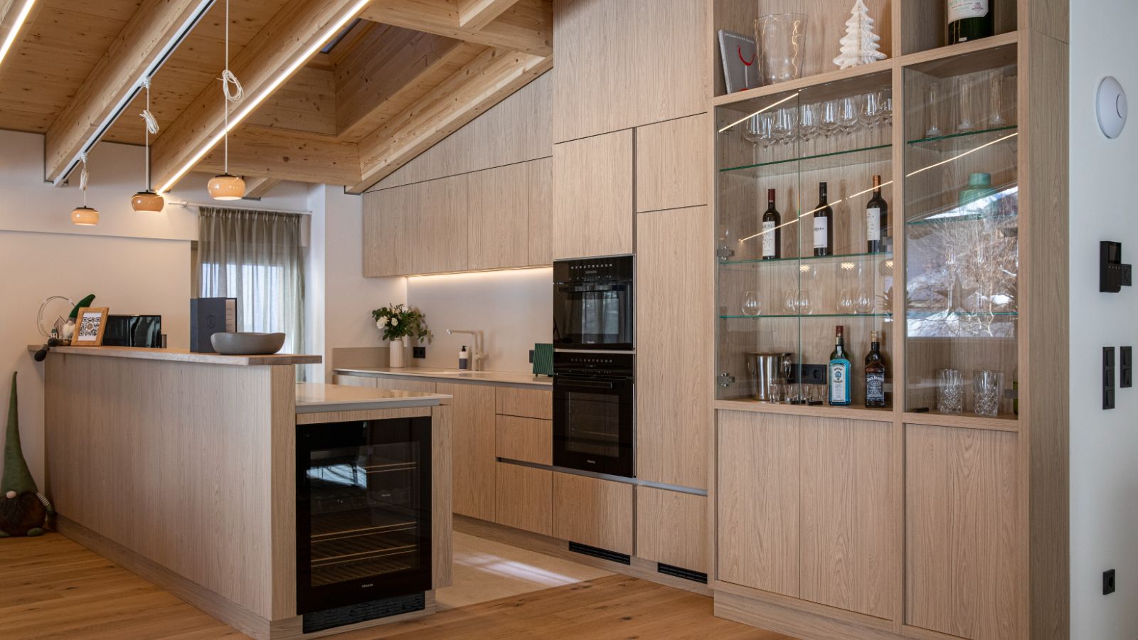 luxury-ski-chalet-st-anton-frieda-oxford-ski (6).jpg