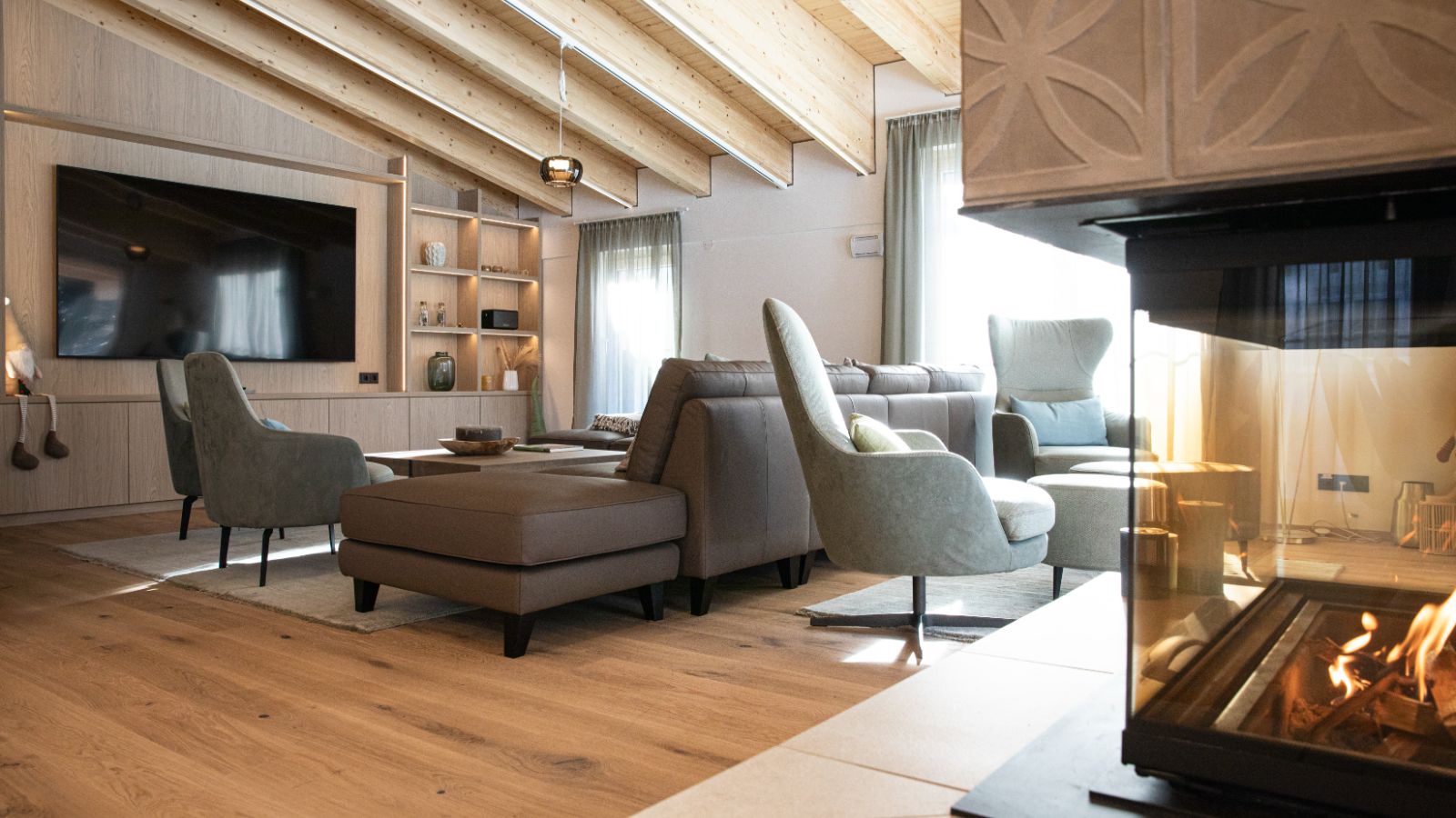 luxury-ski-chalet-st-anton-frieda-oxford-ski (11).jpg