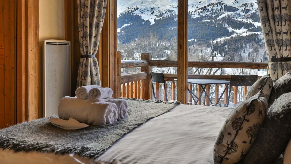 luxury_ski_chalet_du_vallon_oxford_ski_bedroom18.jpg