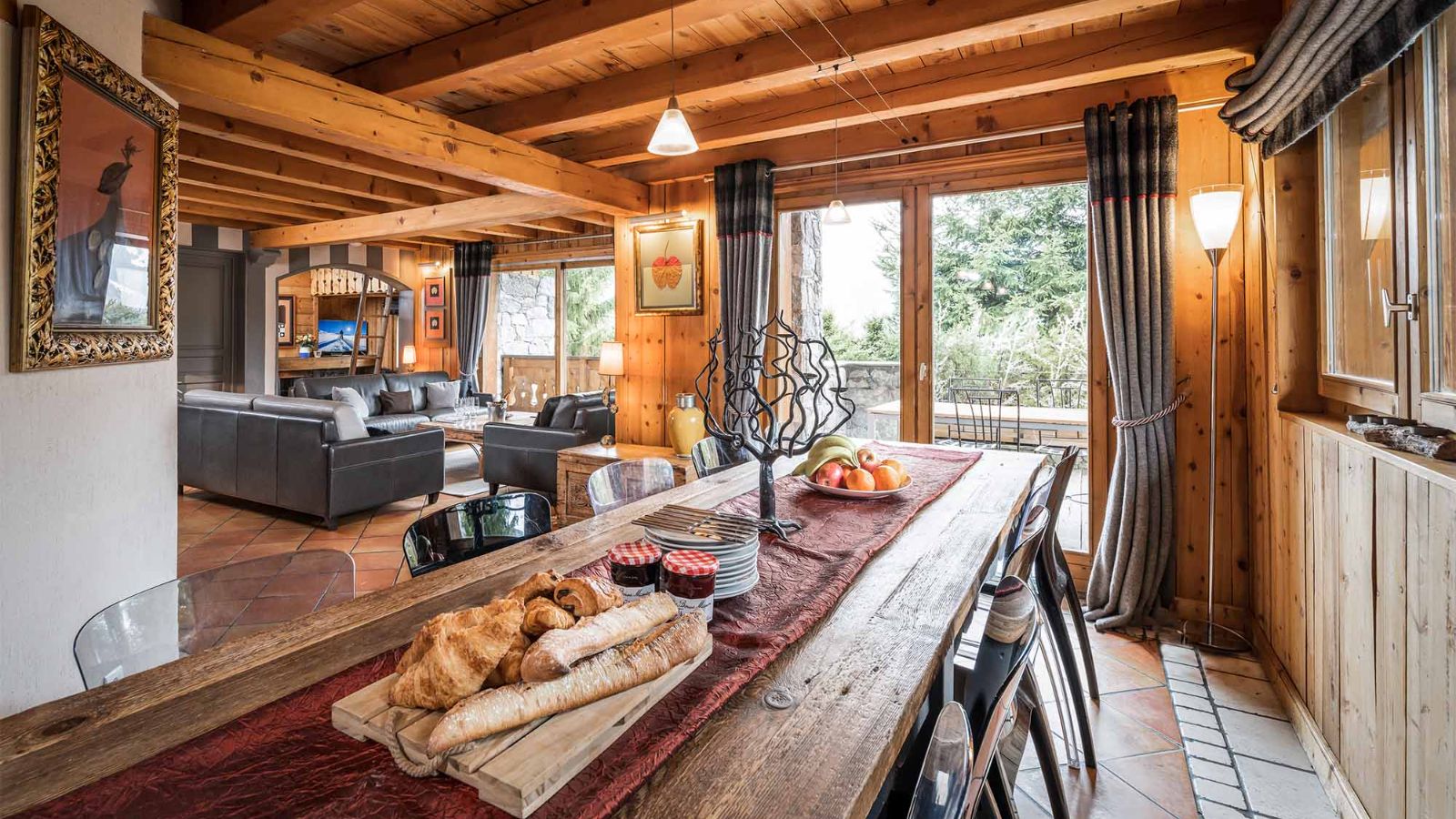 Luxury-Ski-Chalet-Meribel-Chalet-Etienne-Oxford-Ski-Kitchen (2).jpg