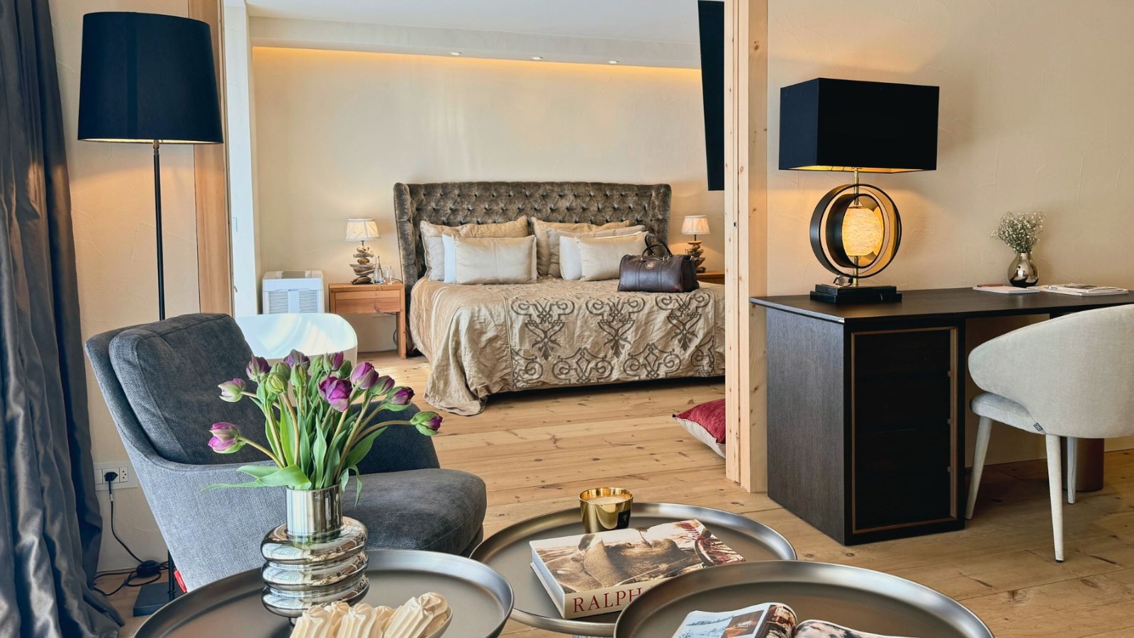 luxury-ski-chalet-st-moritz-chesa-laret-oxford-ski-bedroom1 (1).jpg