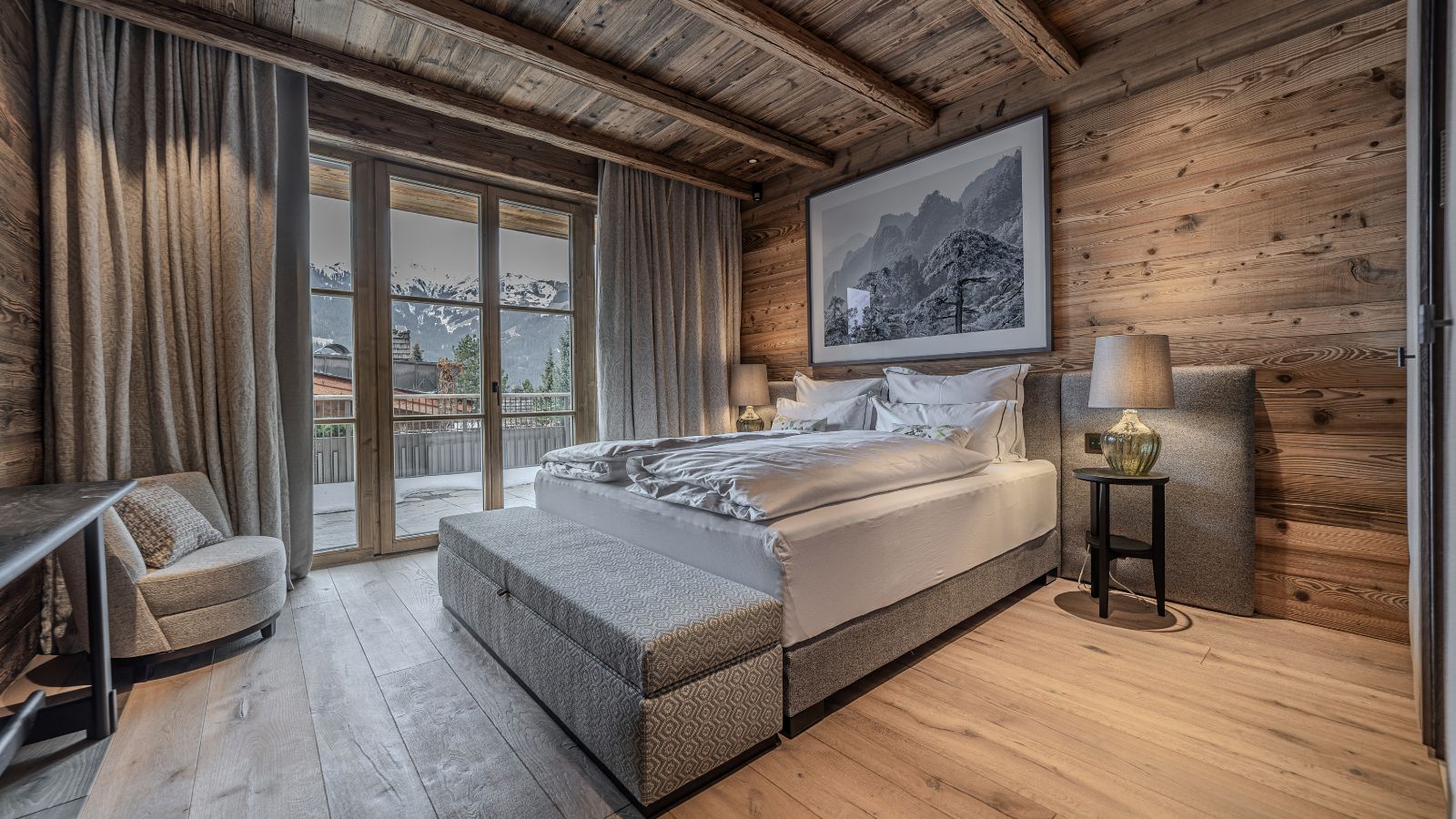Montana Estate-Upper Chalet-Bedroom 3-Luxury Ski Chalet- Oxford Ski.jpg
