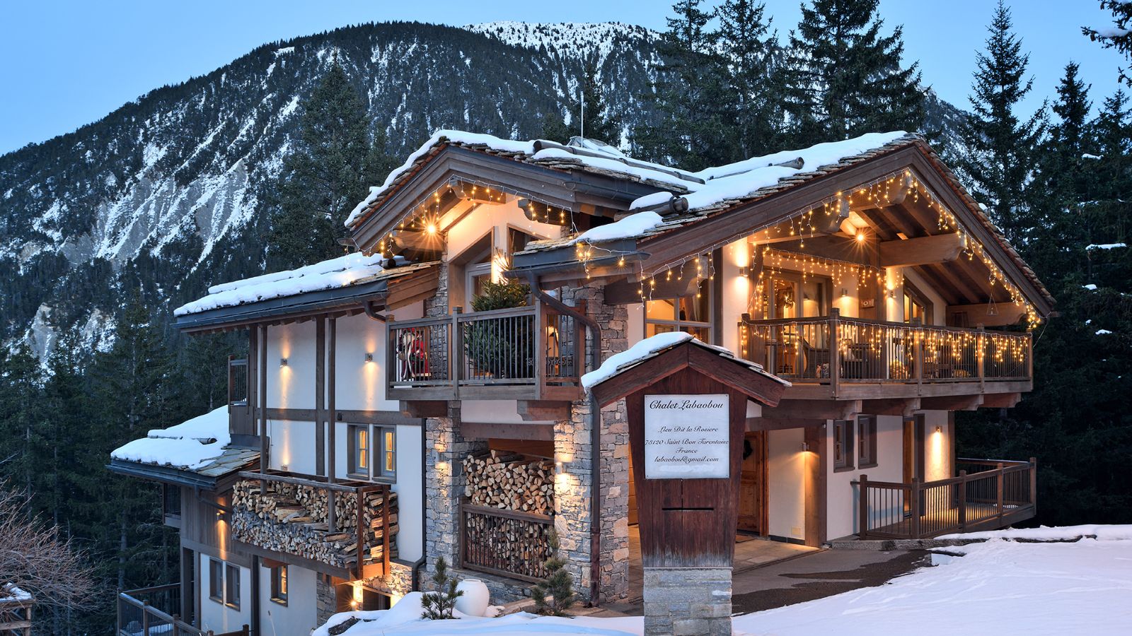 Luxury-Ski-Chalet-Courchevel-1650-Labaobou-Oxford-Ski-Exterior.jpg
