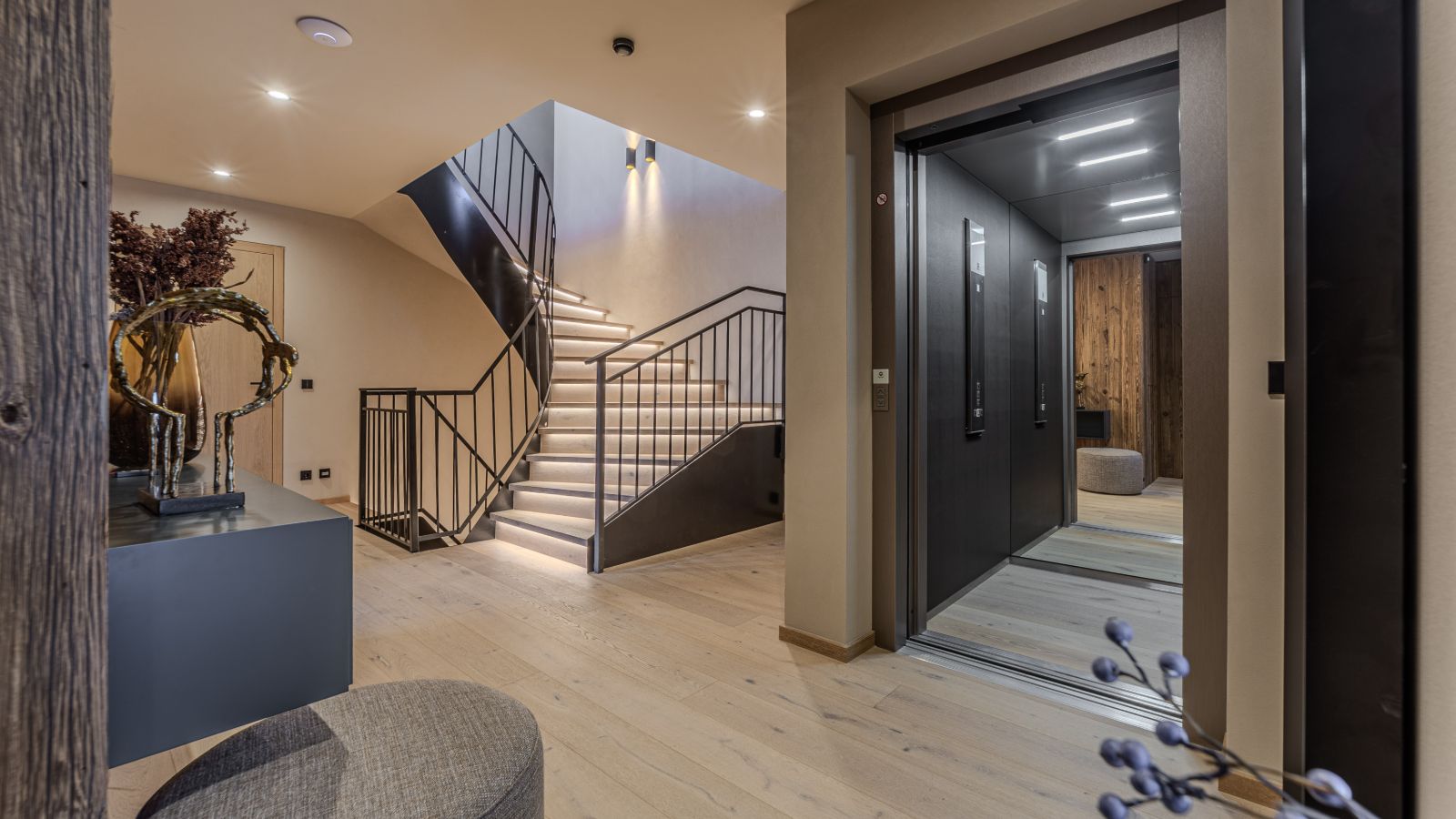 Chalet Hahnenkamm-Hallway- Luxury Ski Chalets- Oxford Ski.jpg