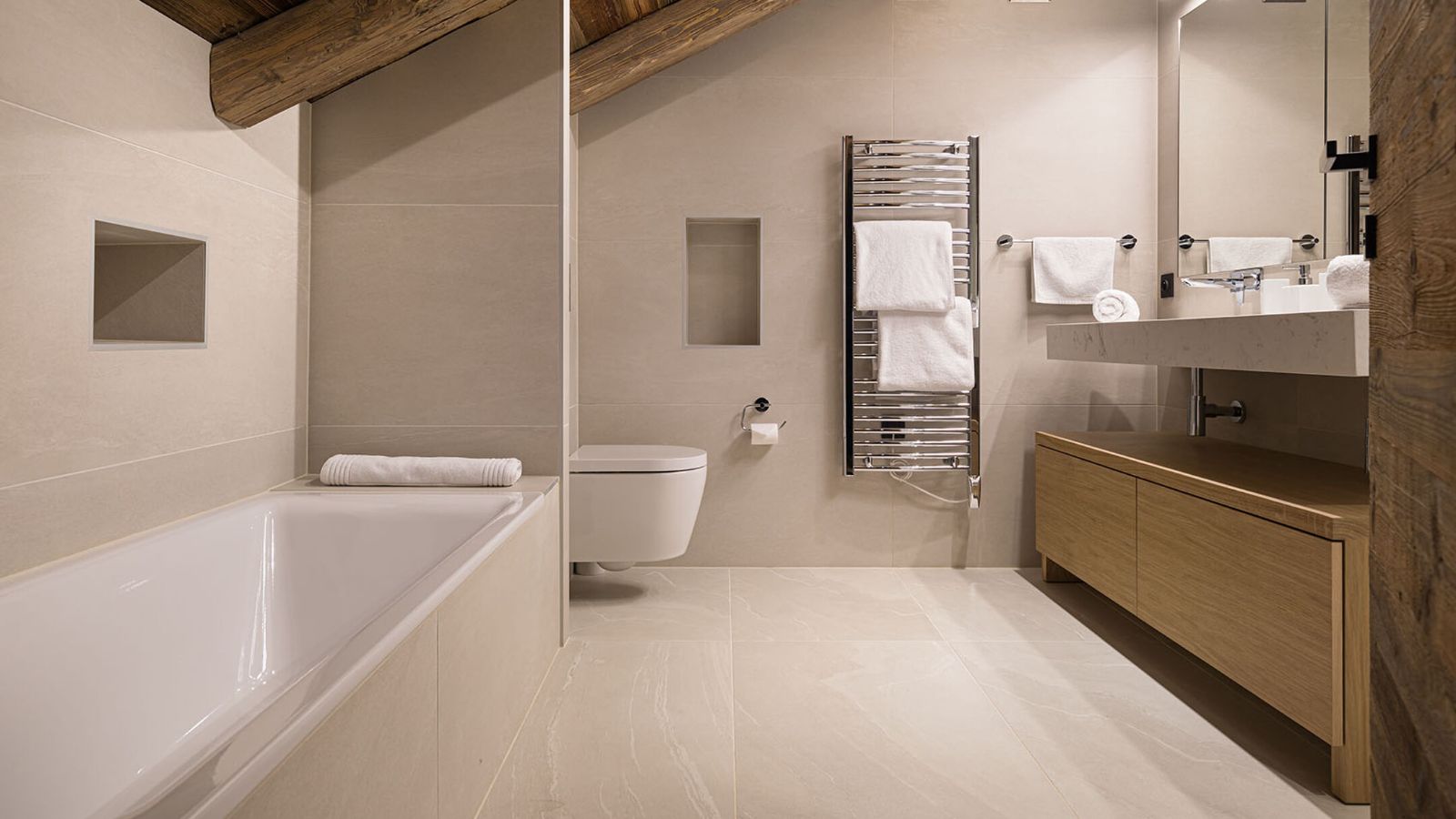 Luxury-Ski-Chalet-St-Gervais-Chalet-Le-Pic-Oxford-Ski-Bathroom2.jpg