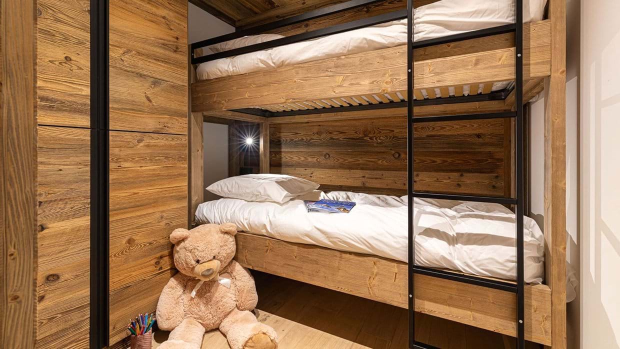 Luxury-Ski-Chalet-St-Gervais-Chalet-Le-Pic-Oxford-Ski-Bunk-Bedroom.jpg
