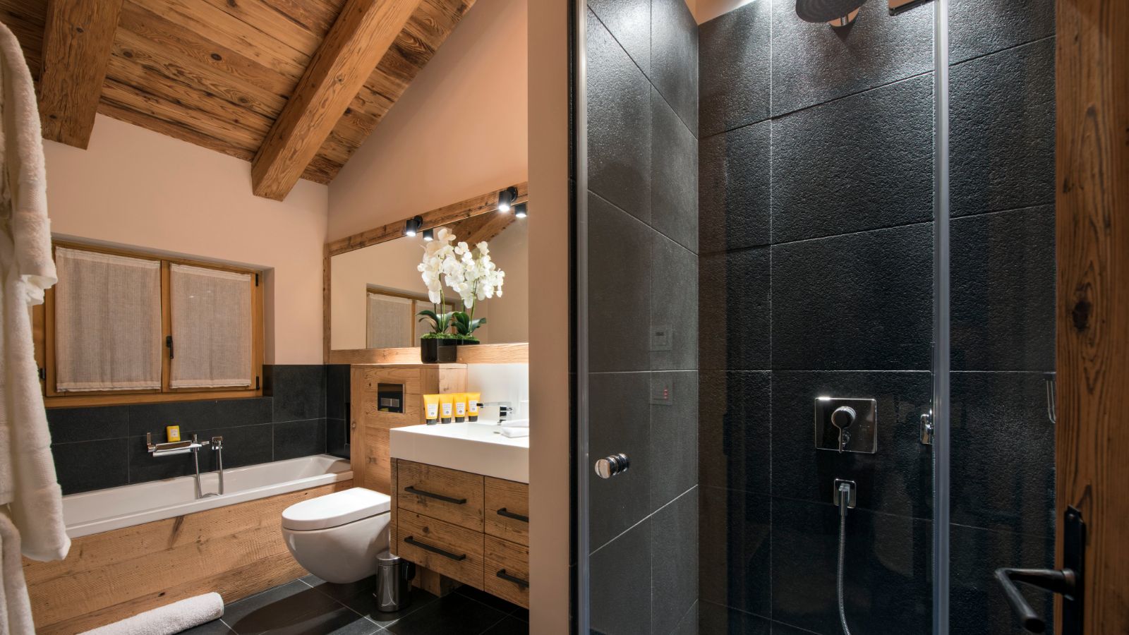 The Calima Estate- Bathroom 3- Luxury Ski Chalet- Oxford Ski Company.jpg