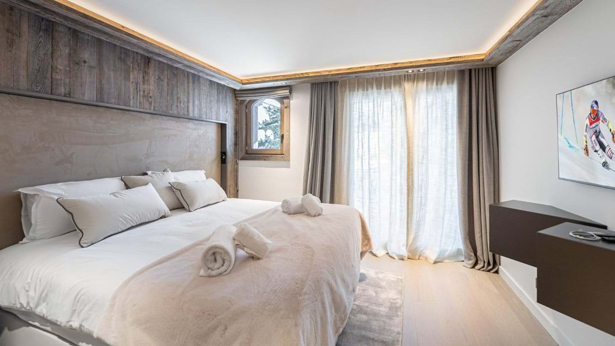 Chalet Bellarossa | Luxury Ski Chalets Courchevel 1850 | Oxford Ski Company