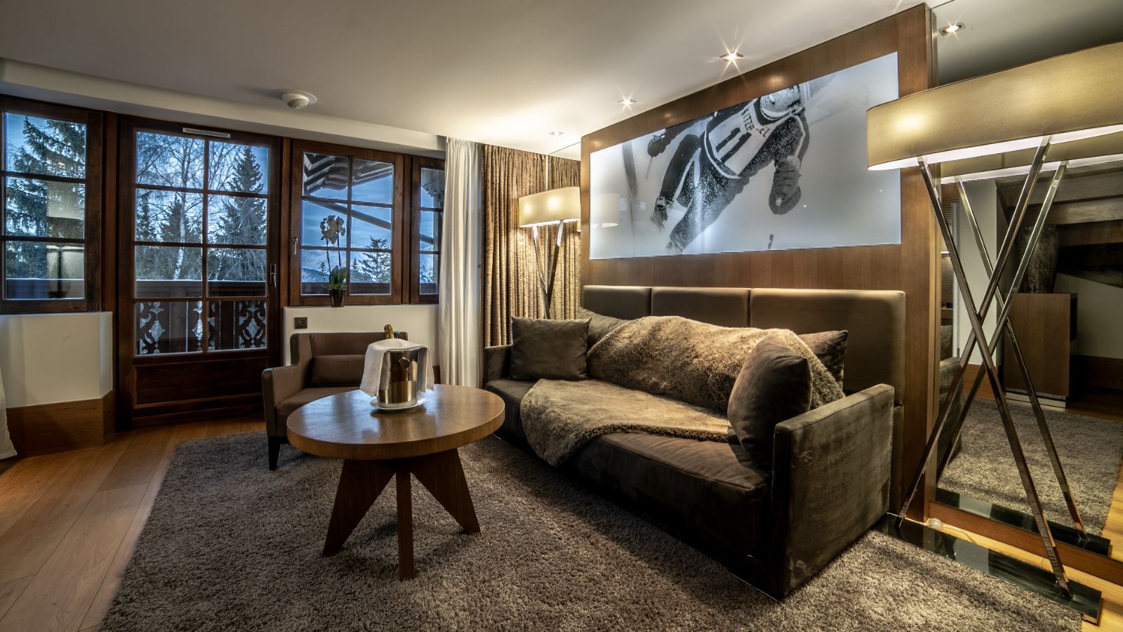 Luxury-Ski-Hotel-Courchevel-1850-Hotel-Le-Strato-Oxford-Ski-Suite.jpg