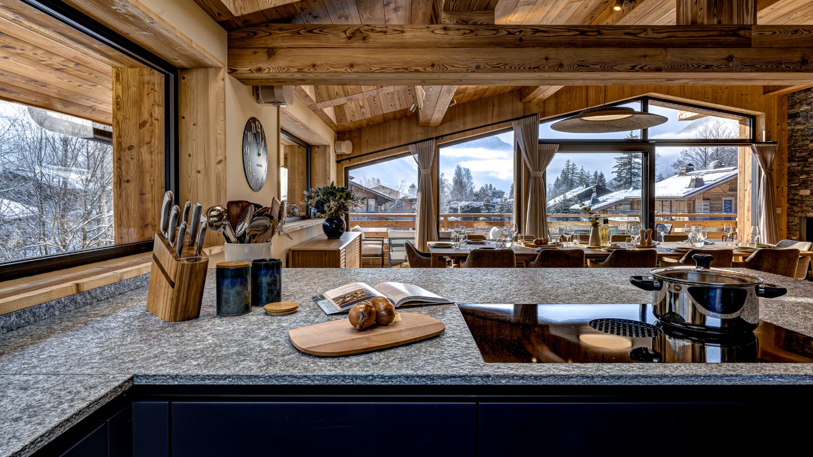 Luxury-Ski-Chalet-Chamonix-Chalet-Josephone-Oxford-Ski-Kitchen2.jpg