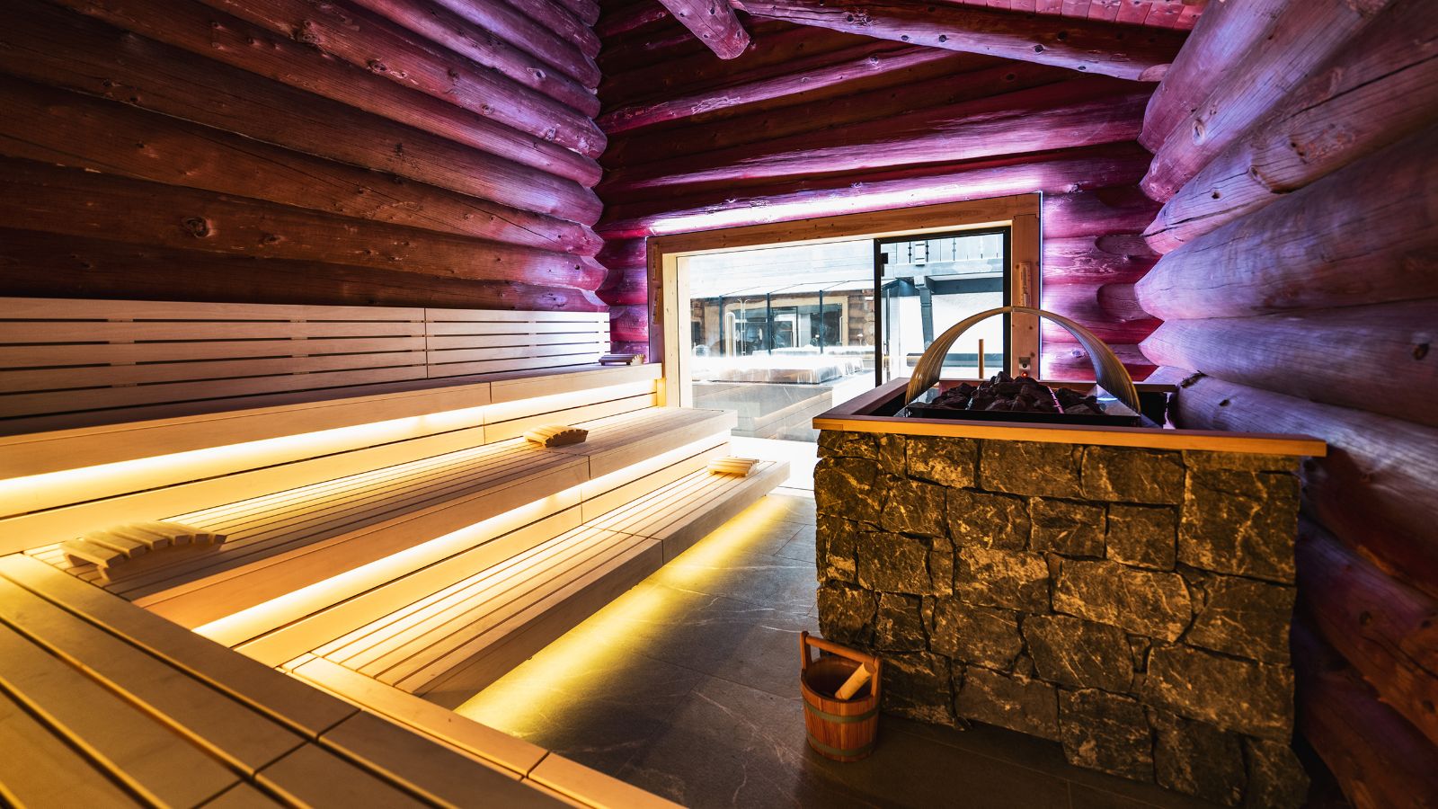 luxury-ski-hotels-zermatt-alpenhof-oxford-ski-sauna (1).jpg
