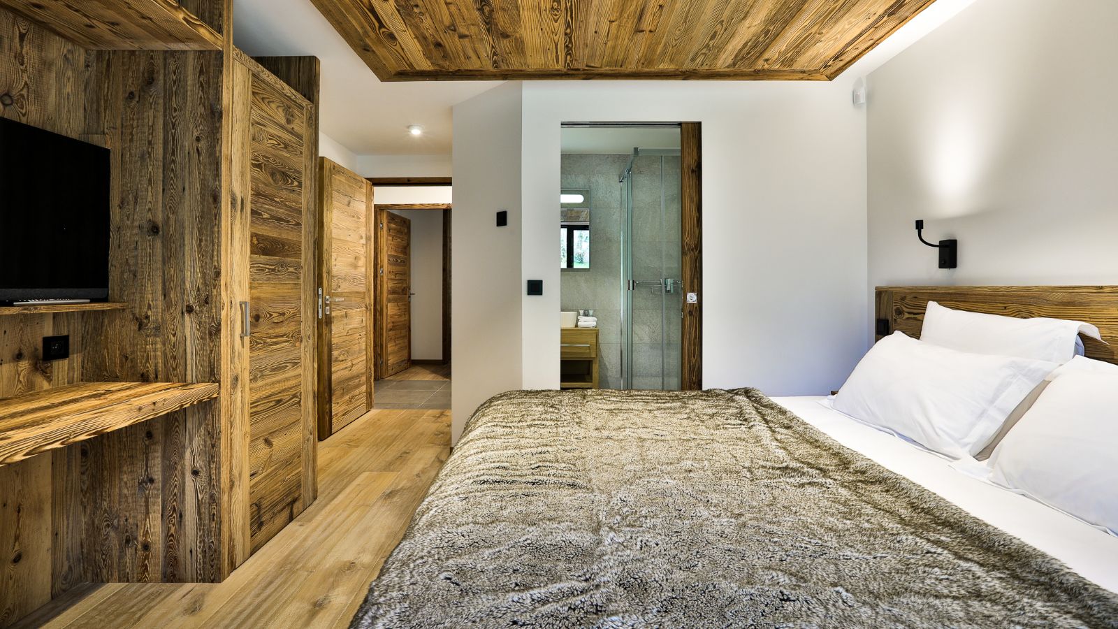 Chalet Black Stone- Bedroom 3 - Luxury Ski Chalet- Oxford Ski Company.jpg