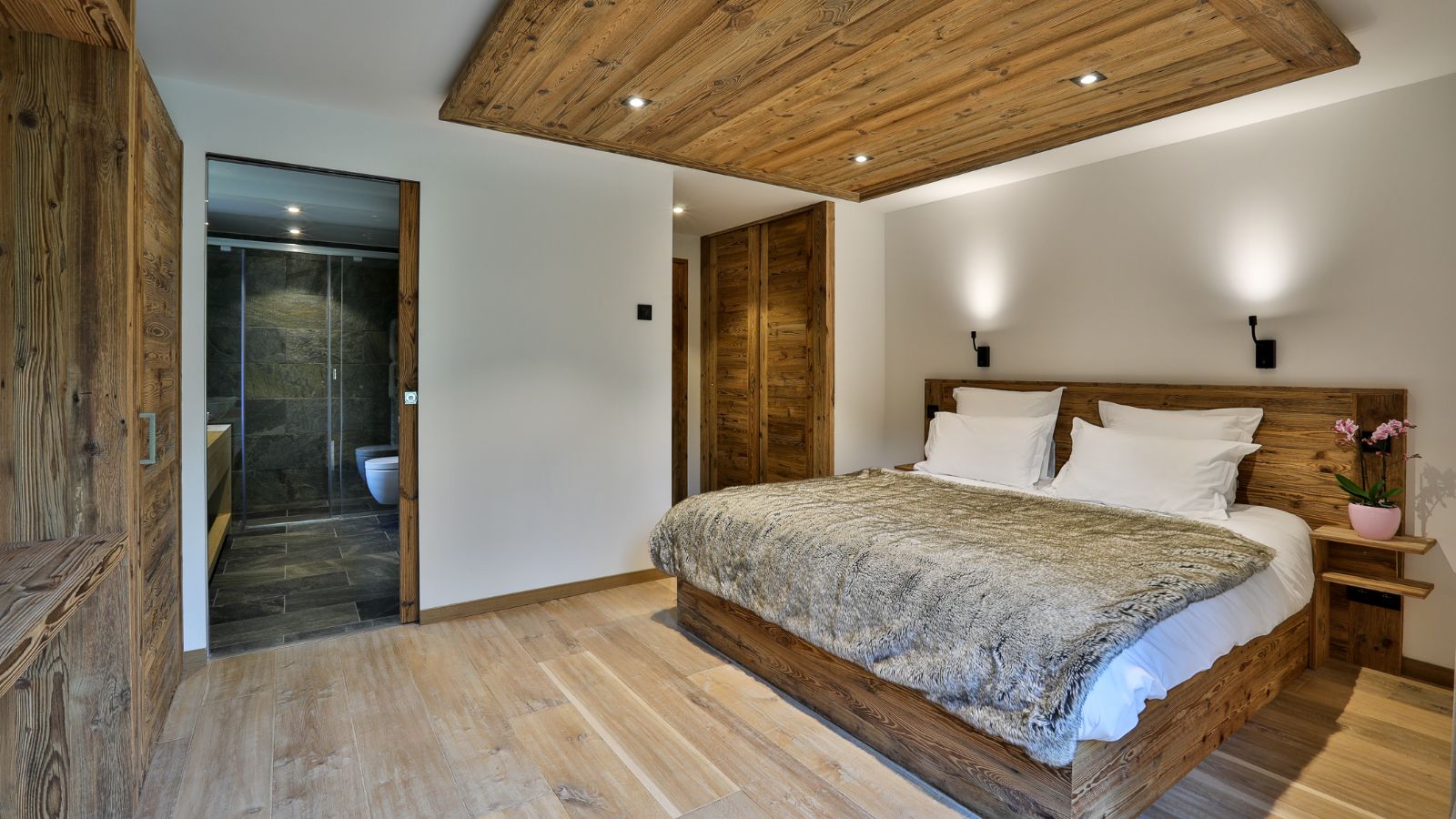 Chalet Black Stone- Bedroom 1 - Luxury Ski Chalet- Oxford Ski Company.jpg