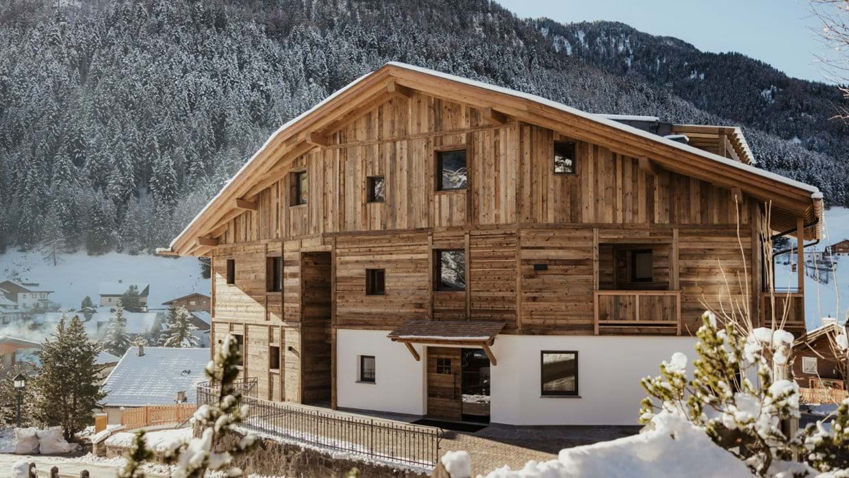 Luxury-Ski-Chalet-Val-Gardena-Chalet-Mile-Oxford-Ski-Exterior.jpg