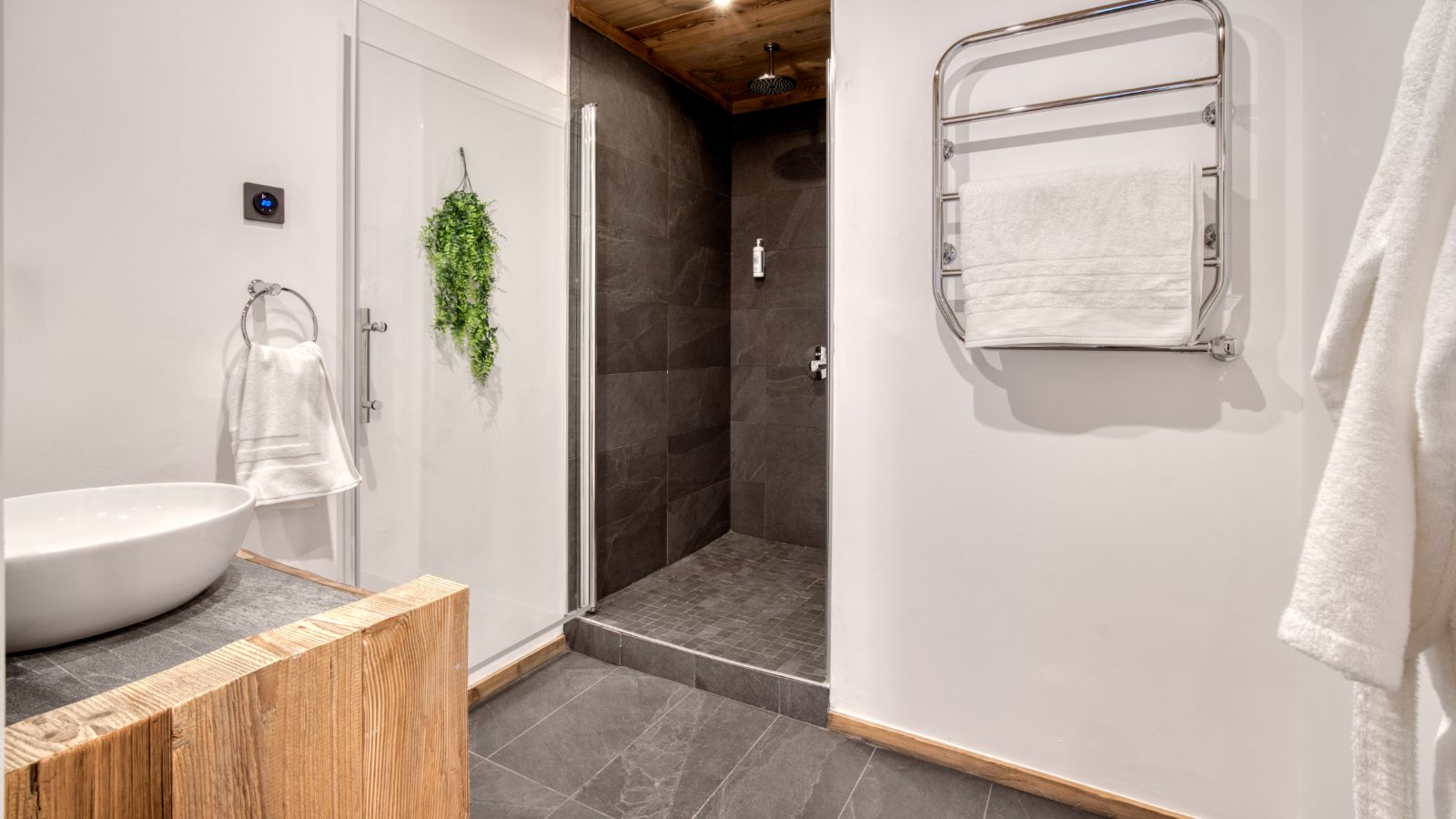 Chalet Sylvian- Bathroom -Luxury Ski Chalet- Oxford Ski Company.jpg