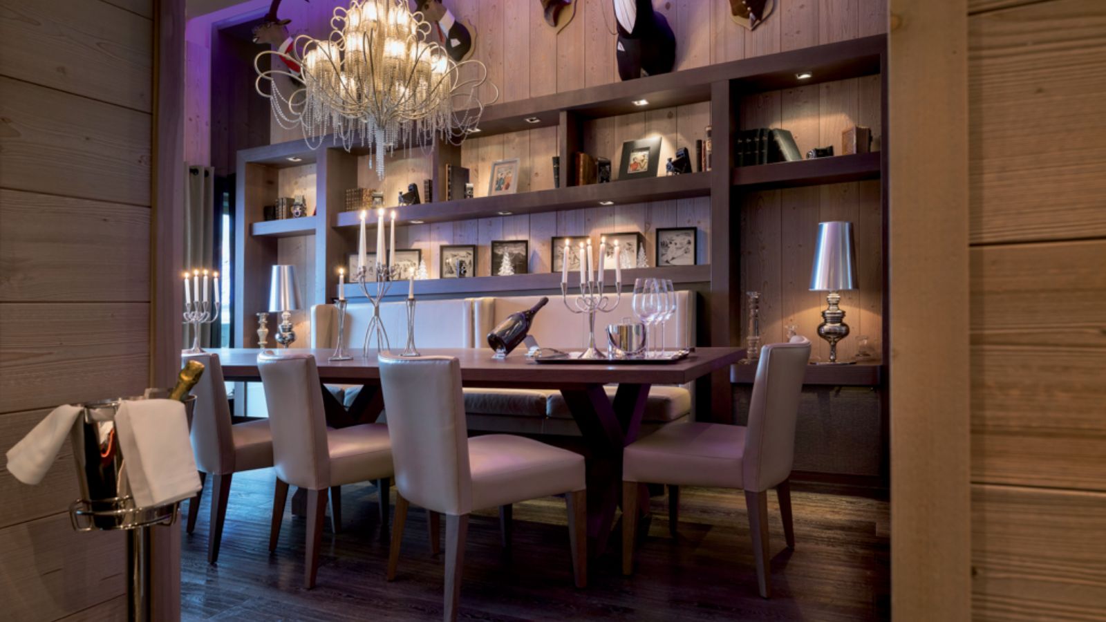 Luxury-ski-chalets-courchevel-1850-emerald-aprtment-oxford-ski-dining (2).jpg