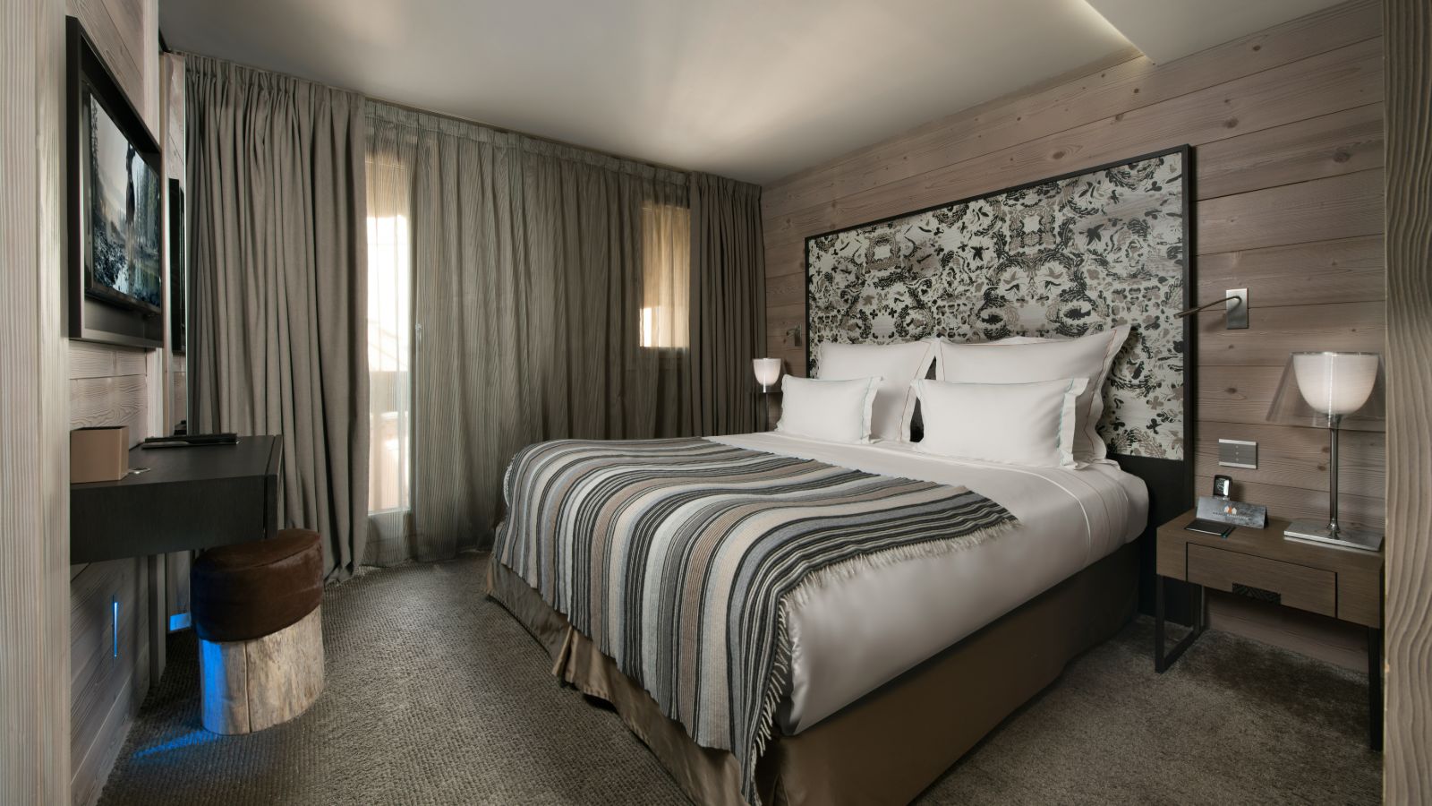 luxury-ski-chalets-courchevel-1850-apartment-onyx-oxford-ski (5).jpg