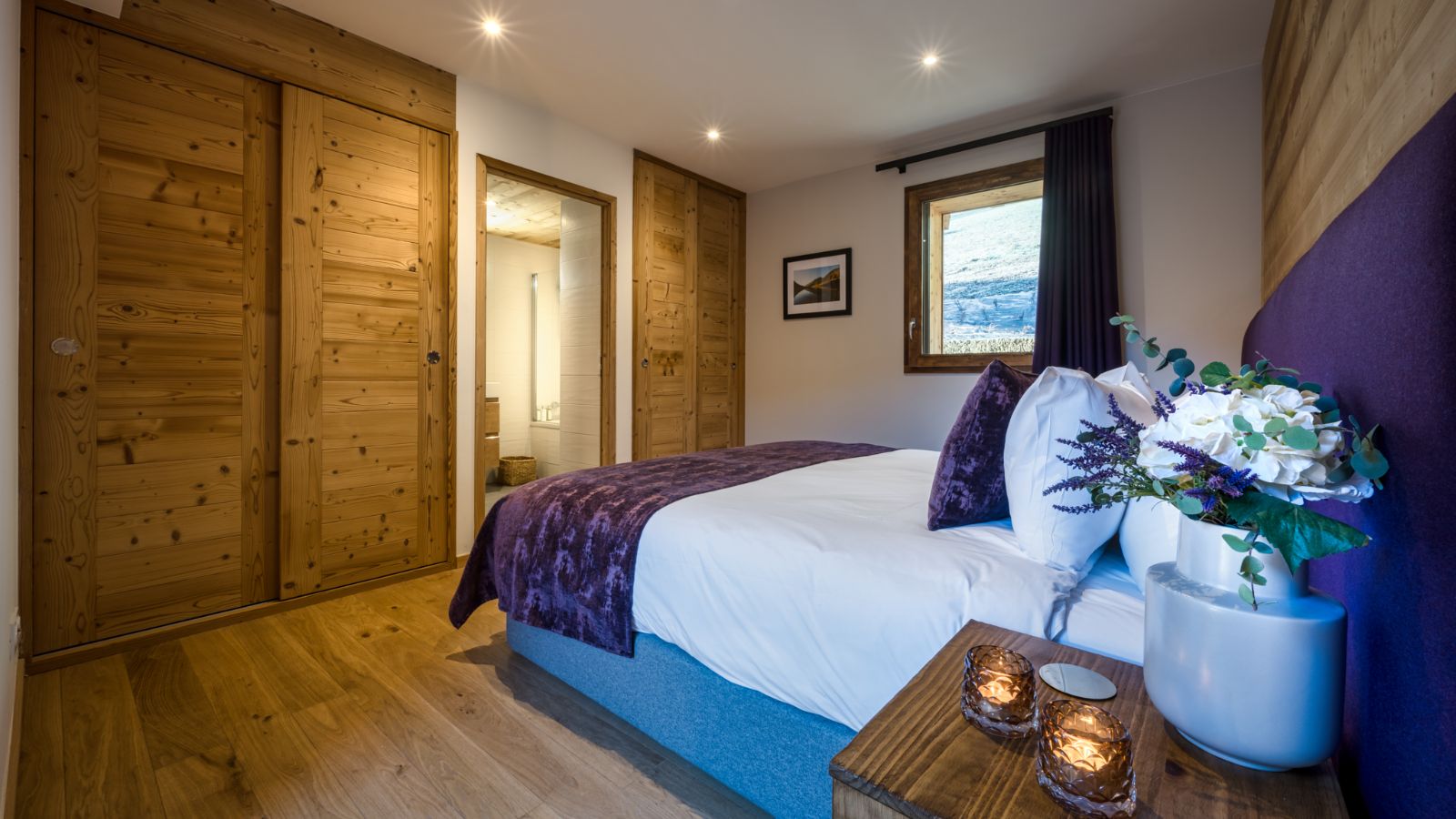 Luxury-Ski-Chalet-Morzine-Chalet-Tournesol-Oxford-Ski-Bedroom (10).jpg