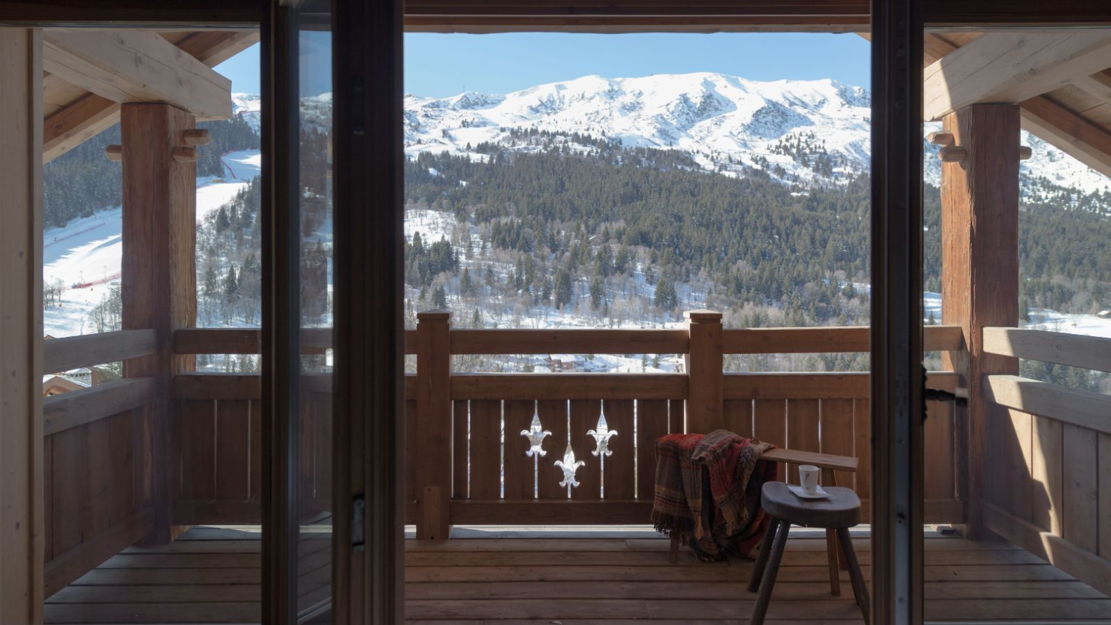 Luxury-Ski-Chalet-Meribel-Lodge SHL-Oxford-Ski-Terrace.jpg