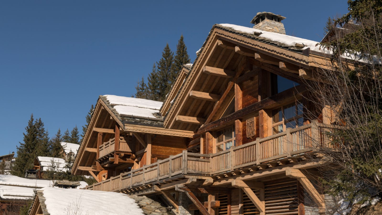 Luxury-Ski-Chalet-Meribel-Lodge SHL-Oxford-Ski-Exterior.jpg