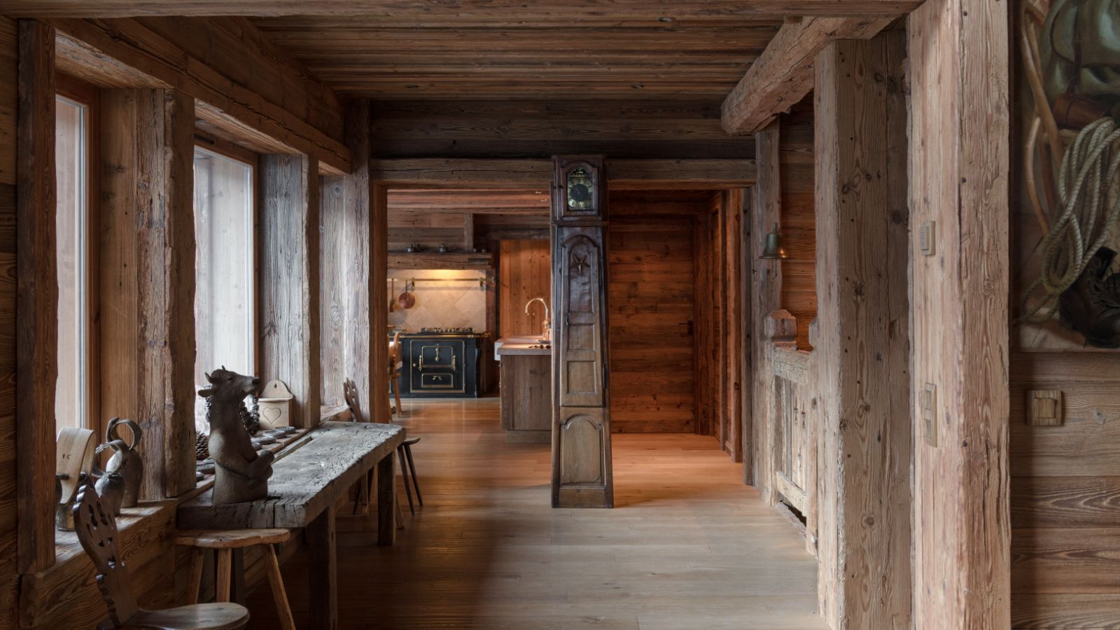 Luxury-Ski-Chalet-Meribel-Lodge SHL-Oxford-Ski-Hall3.jpg