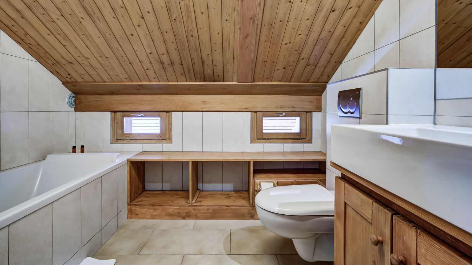 Luxury-ski-chalet-meribel-chalet-veronica-oxford-ski-bathroom.jpg