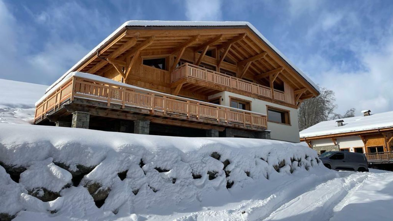 Luxury-Ski-Chalet-Megeve-Combe-Loup-3-Oxford-Ski-Exterior.jpg