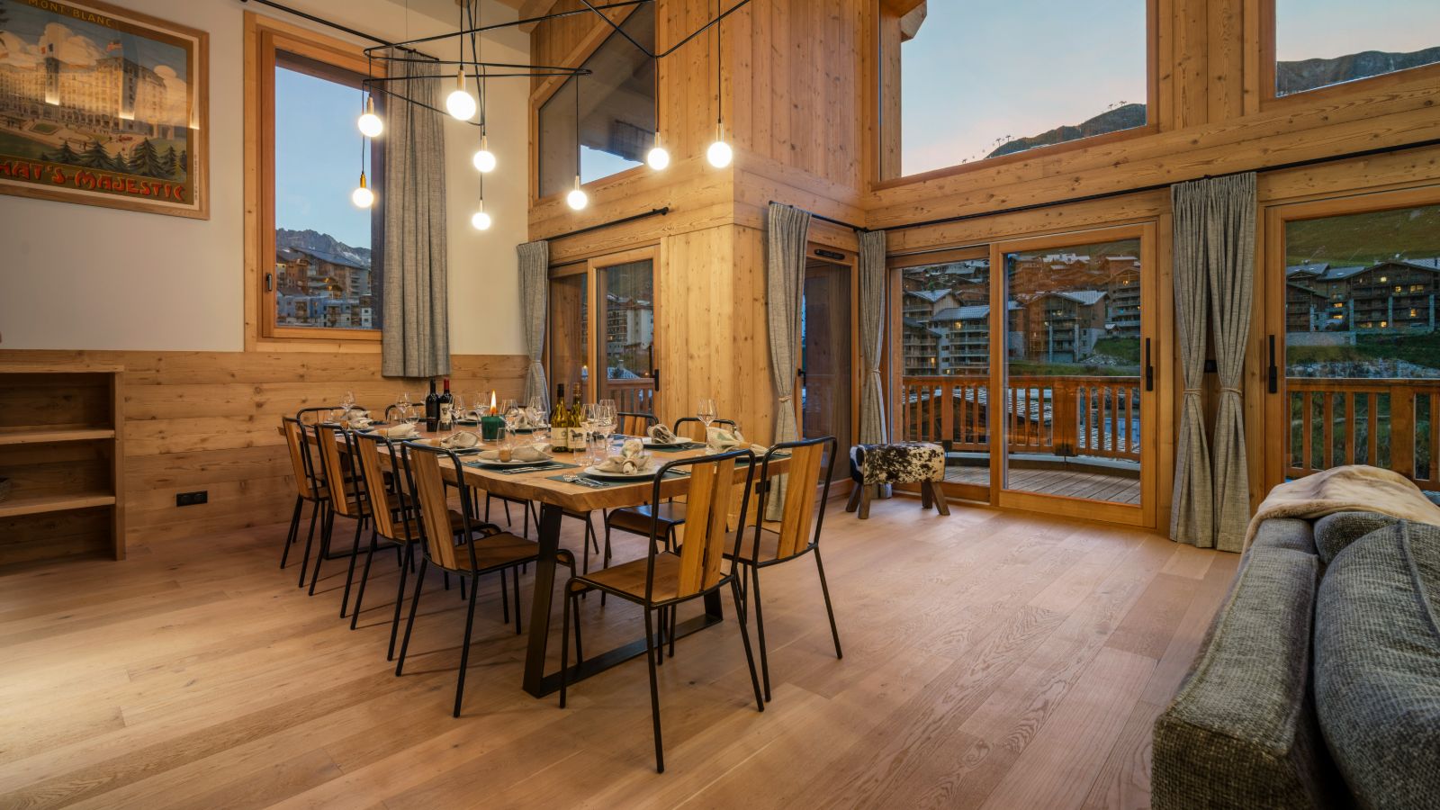 Luxury-Ski-Chalet-Tignes-Chalet-Artyma-Oxford-Ski-Dining.jpg