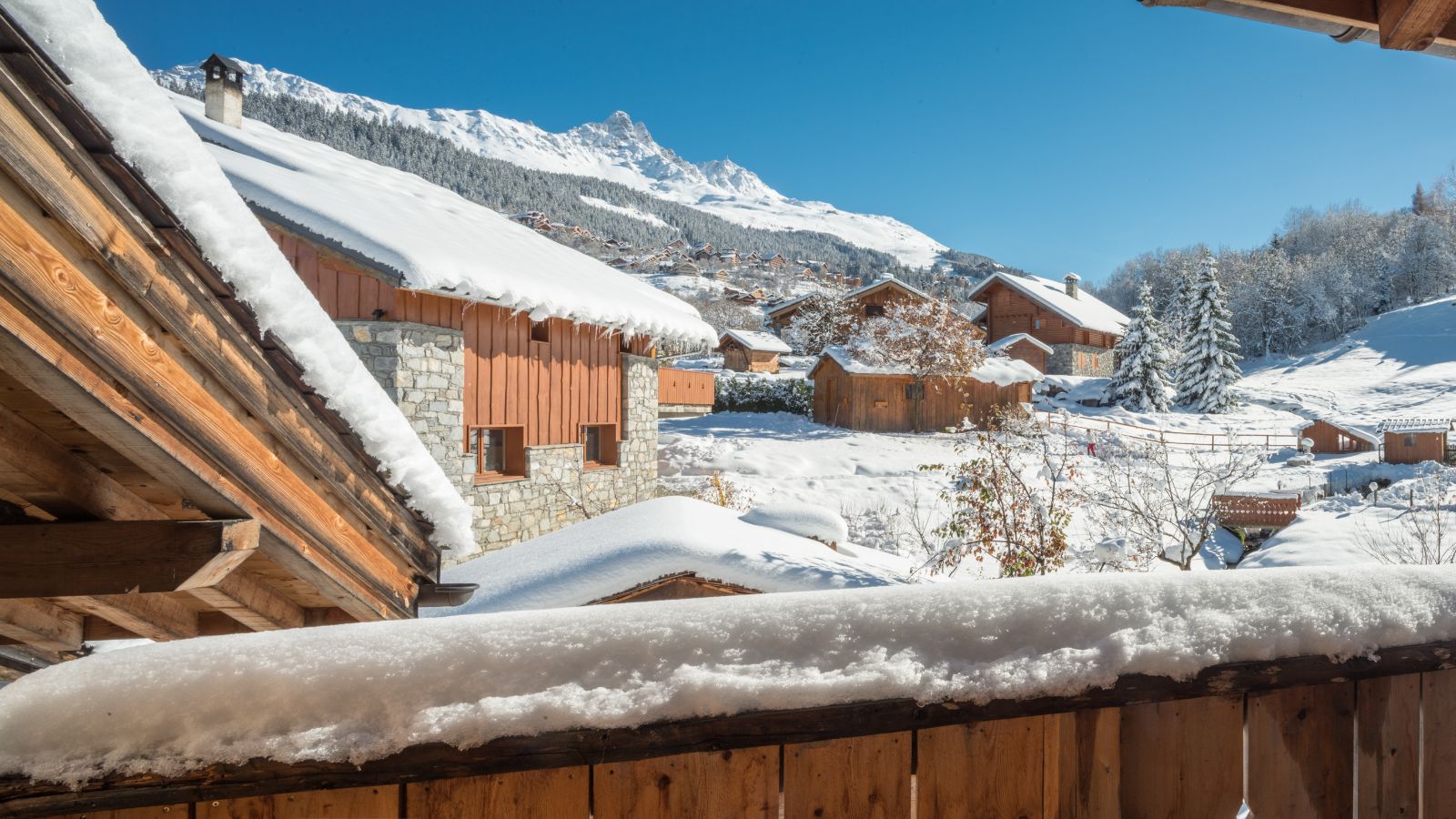 Luxury-Ski-Chalet-Meribel-Le Ruisseau du Raffort -Oxford-Ski-Balcony.jpg