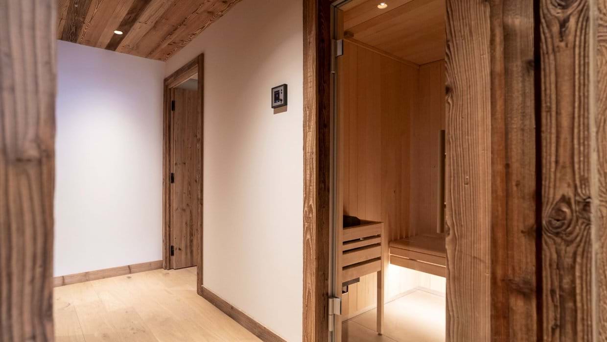 Luxury-Ski-Chalet-Meribel-Chalet-Portillo-Oxford-Ski-Sauna.jpg