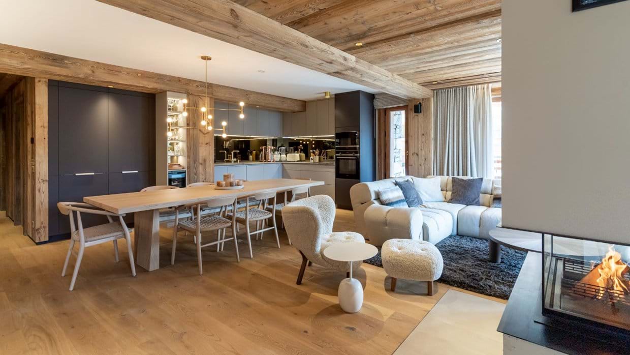 Luxury-Ski-Chalet-Meribel-Chalet-Portillo-Oxford-Ski-Lounge.jpg
