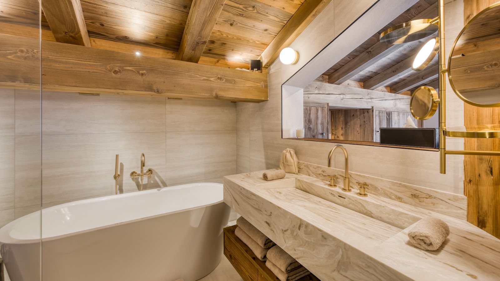 Luxury-Ski-Chalet-Megeve-Chalet-Aspen-Oxford-Ski-Bathroom3.jpg