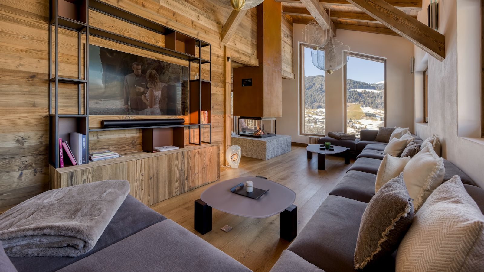 Luxury-Ski-Chalet-Megeve-Chalet-Aspen-Oxford-Ski-lounge.jpg