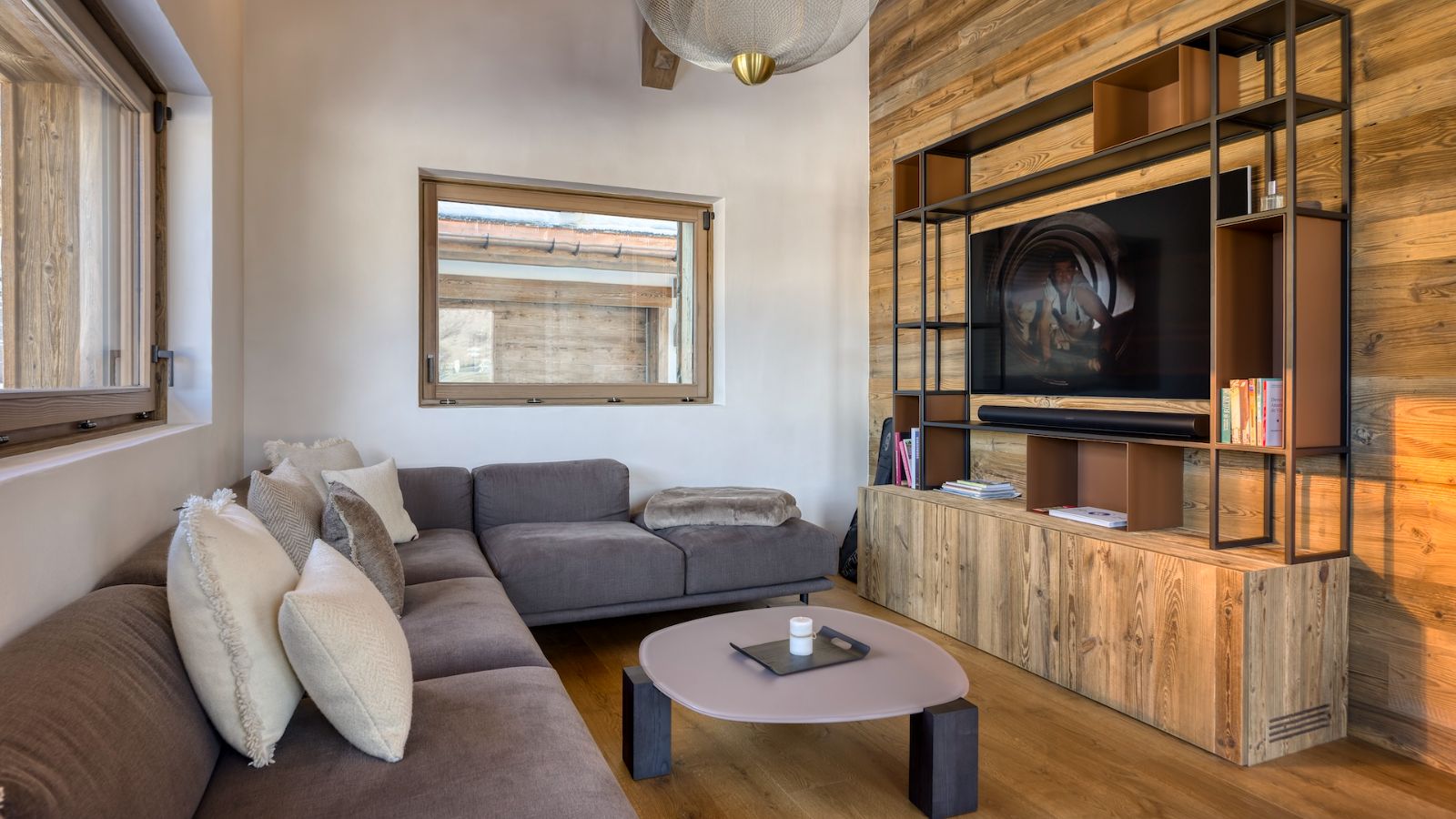 Luxury-Ski-Chalet-Megeve-Chalet-Aspen-Oxford-Ski-snug.jpg