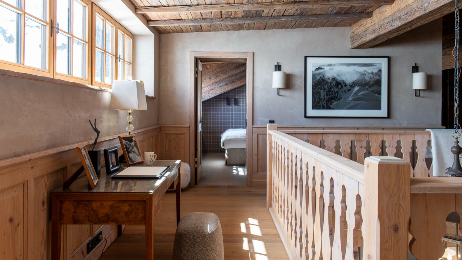 luxury-ski-chalets-st-christoph-skyfall-penthouse-oxford-ski-landing (1).jpg