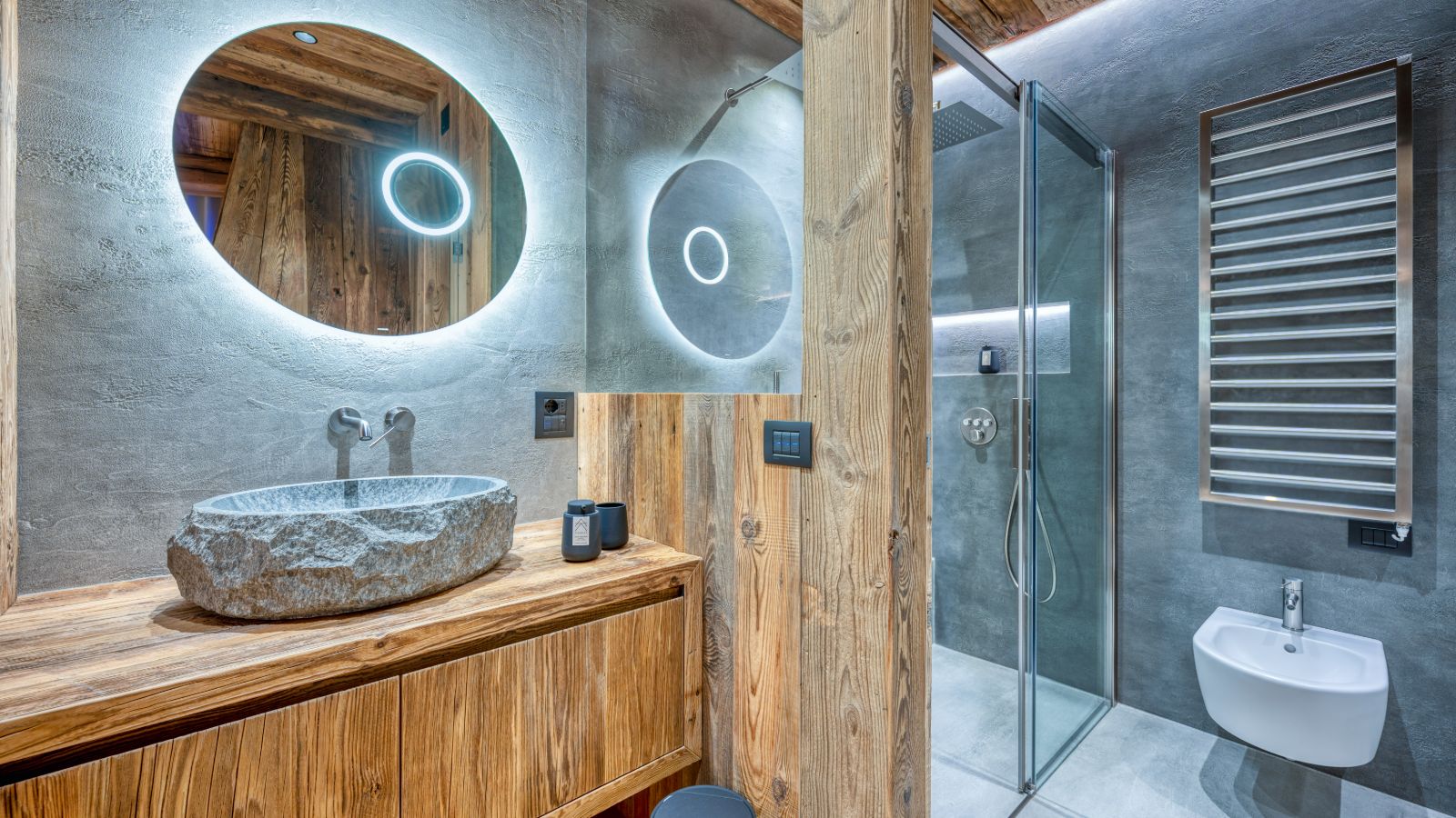 Luxury-Ski-Chalet-Livigno-AK-Chalets-Oxford-Ski-Bathroom3.jpg