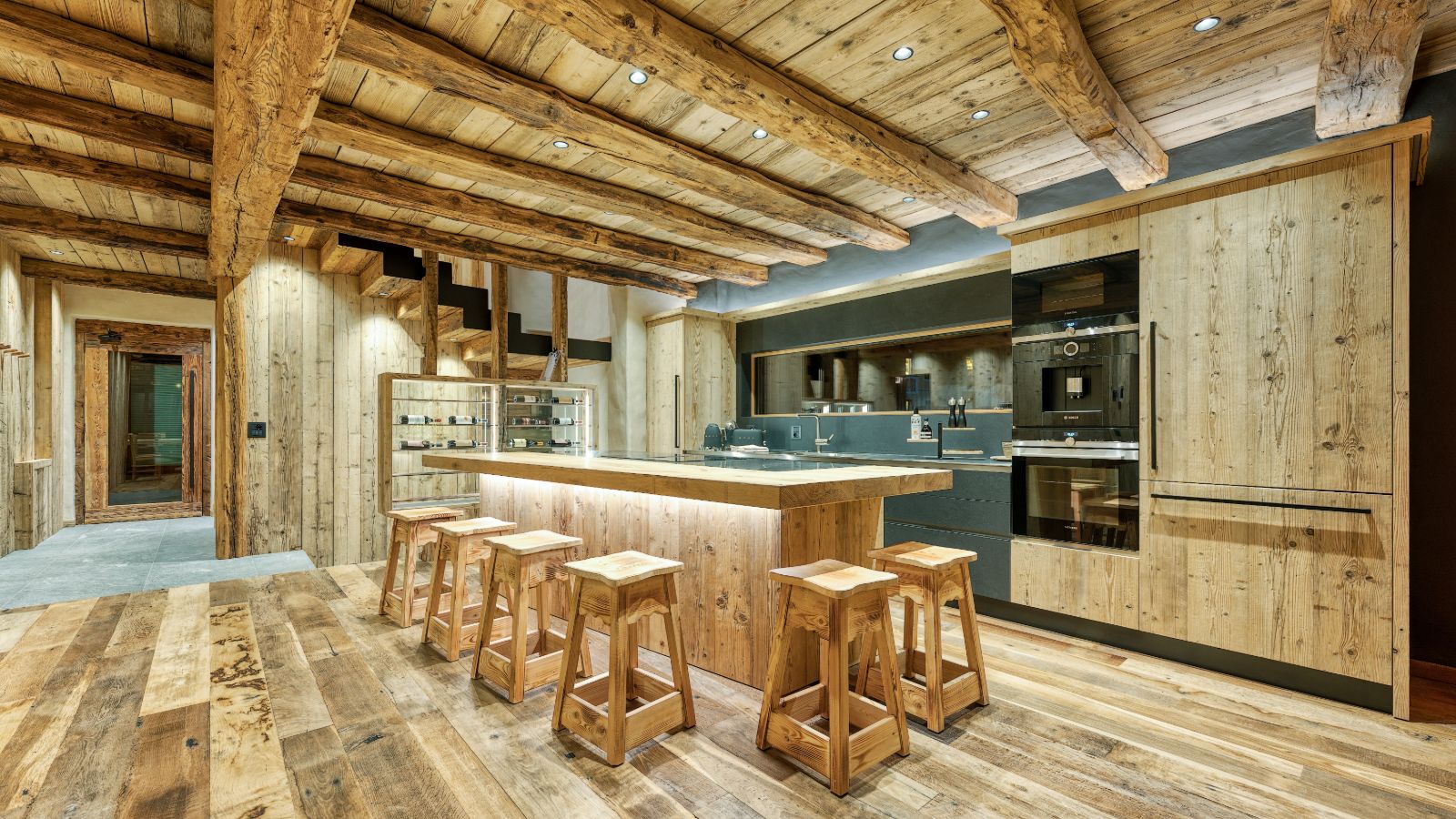 Luxury-Ski-Chalet-Livigno-AK-Chalets-Oxford-Ski-kitchen.jpg
