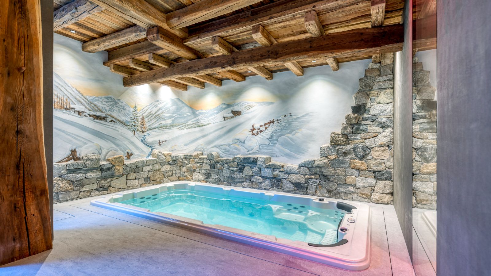 Luxury-Ski-Chalet-Livigno-AK-Chalets-Oxford-Ski-Pool.jpg