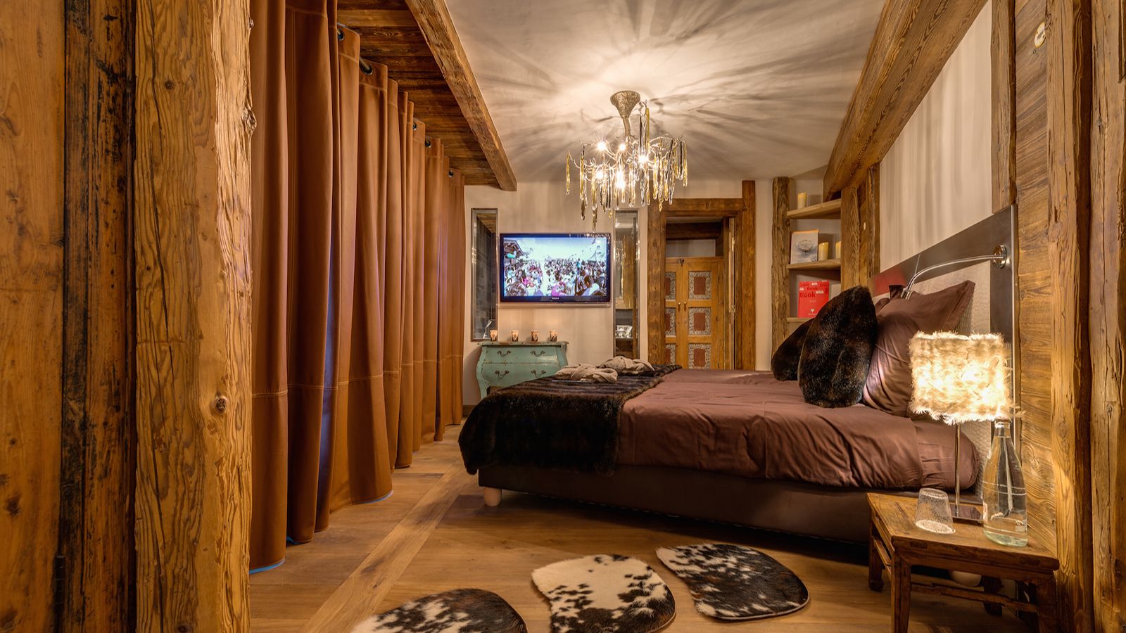 luxury-ski-chalets-val-disere-chalet-lhotse-oxford-ski-bedroom-4.jpg