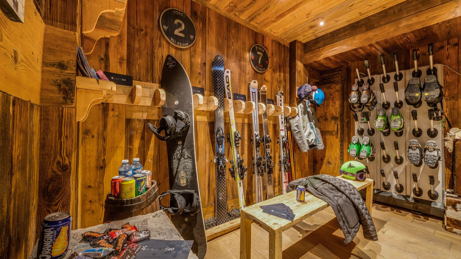 luxury-ski-chalets-val-disere-chalet-lhotse-oxford-ski-boot-ski-room.jpg