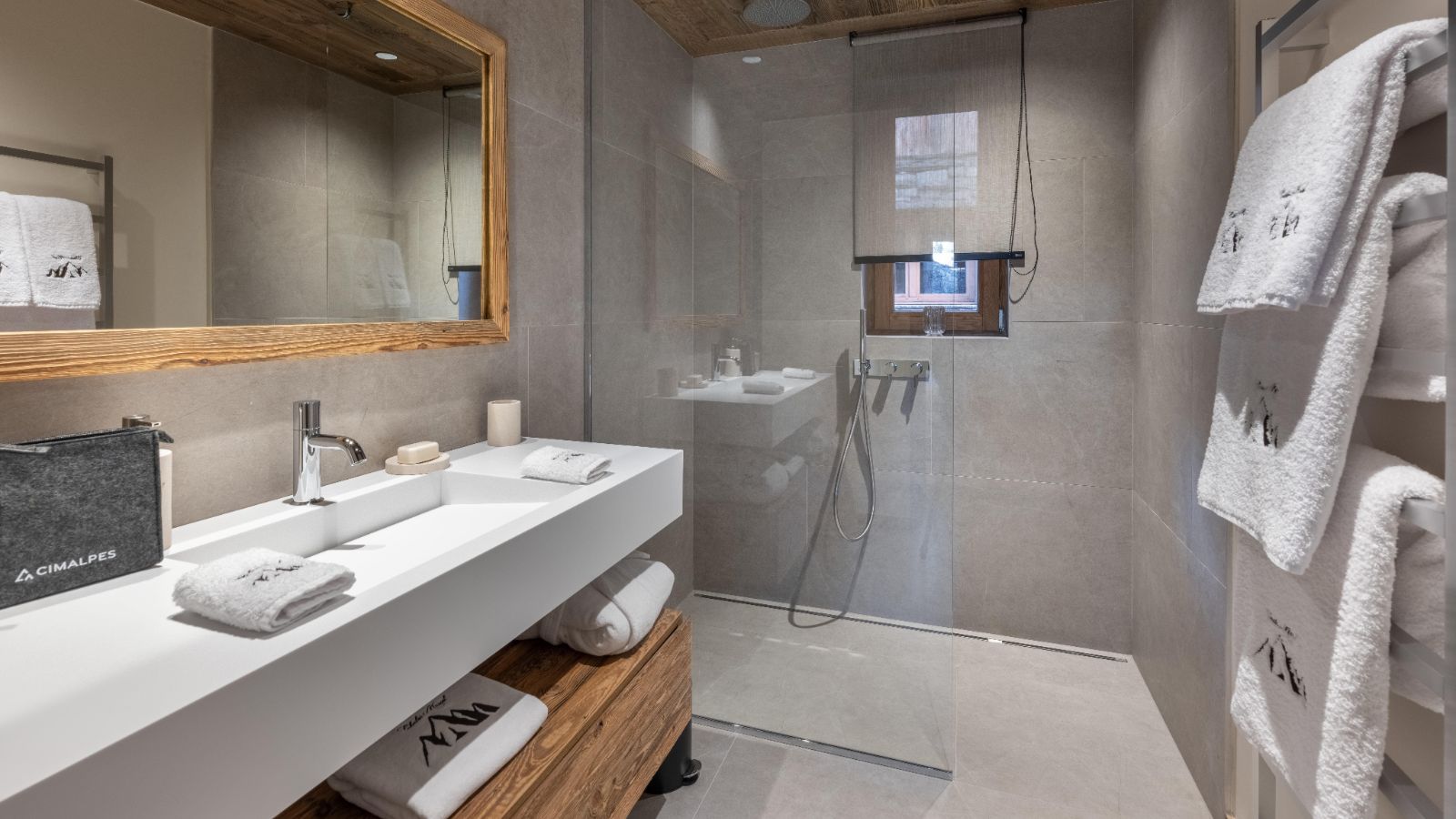 Luxury-Ski-Chalet-St-Martin-De-Belleville-Chalet-Marcel-Oxford-Ski-Bathroom3.jpg