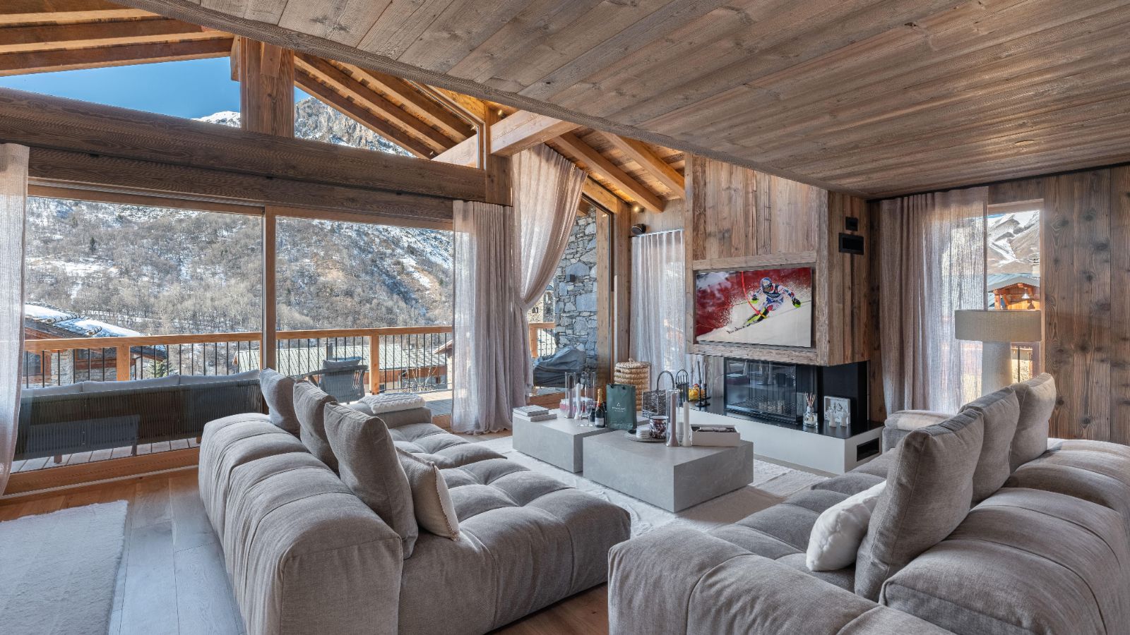 Luxury-Ski-Chalet-St-Martin-De-Belleville-Chalet-Marcel-Oxford-Ski-Lounge.jpg