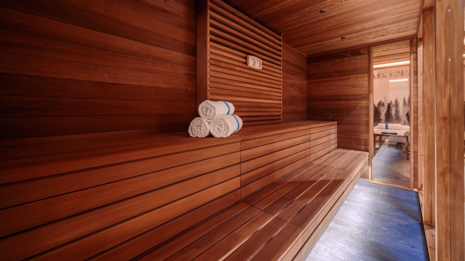 Luxury-Ski-Chalet-Val-d-Isere-Chalet-Cervinia-Oxford-Ski-Sauna.jpg