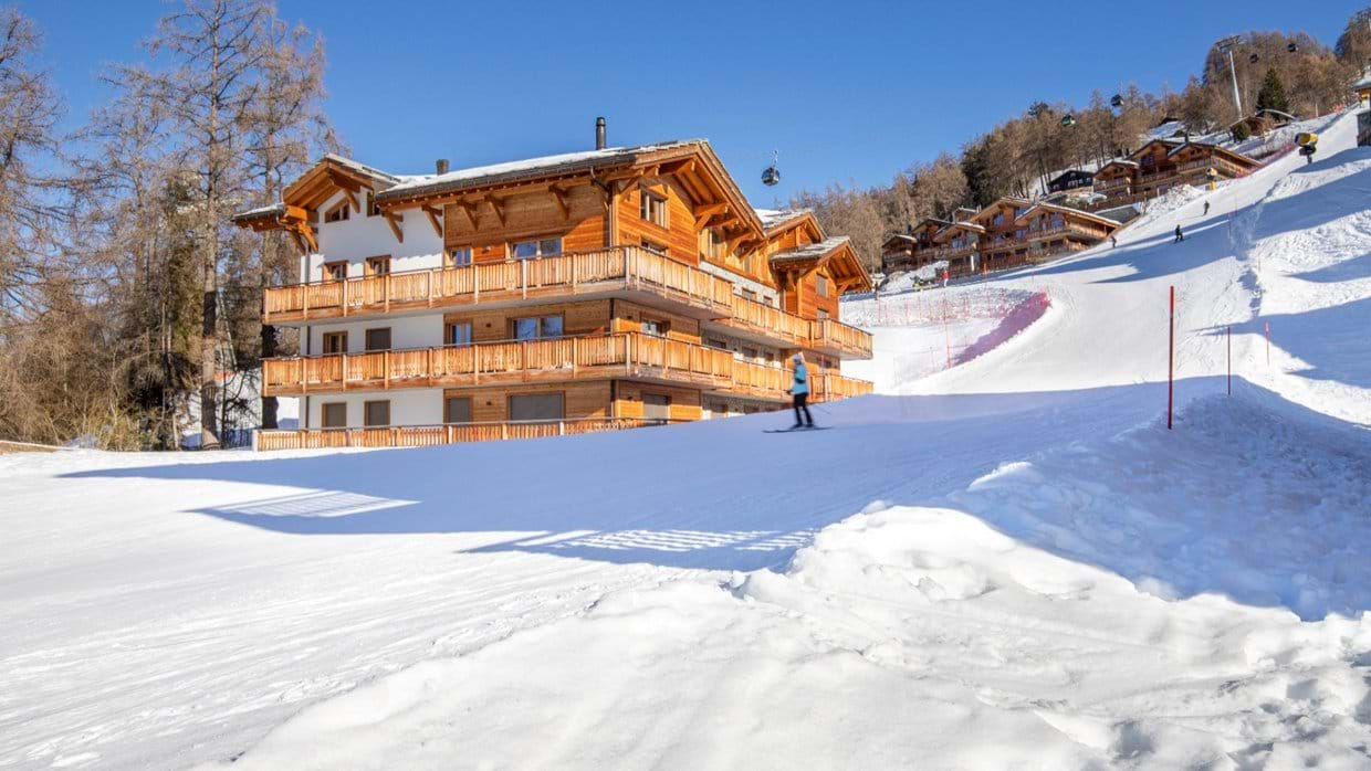 Luxury-Ski-Chalet-Veysonnaz-Penthouse-on--the-piste-Oxford-Ski-Exterior.jpg