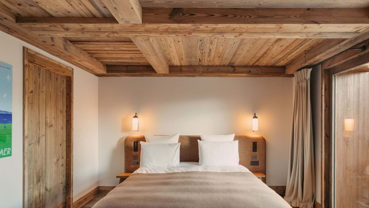 luxury-ski-chalet-courchevel-1850-lily-of-the-valley-oxford-ski-bedroom2 (1).jpg